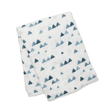 Load image into Gallery viewer, Lulujo Bamboo Muslin Swaddle - Navy Triangles