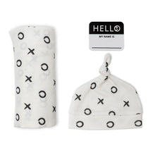 Load image into Gallery viewer, Lulujo Hello World Blanket and Knotted Hat - XO