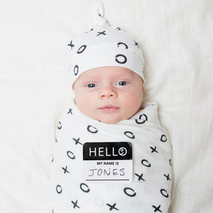 Lulujo Hello World Blanket and Knotted Hat - XO